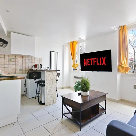 Studio Apartment Quartier Austerlitz Free Netflix-2